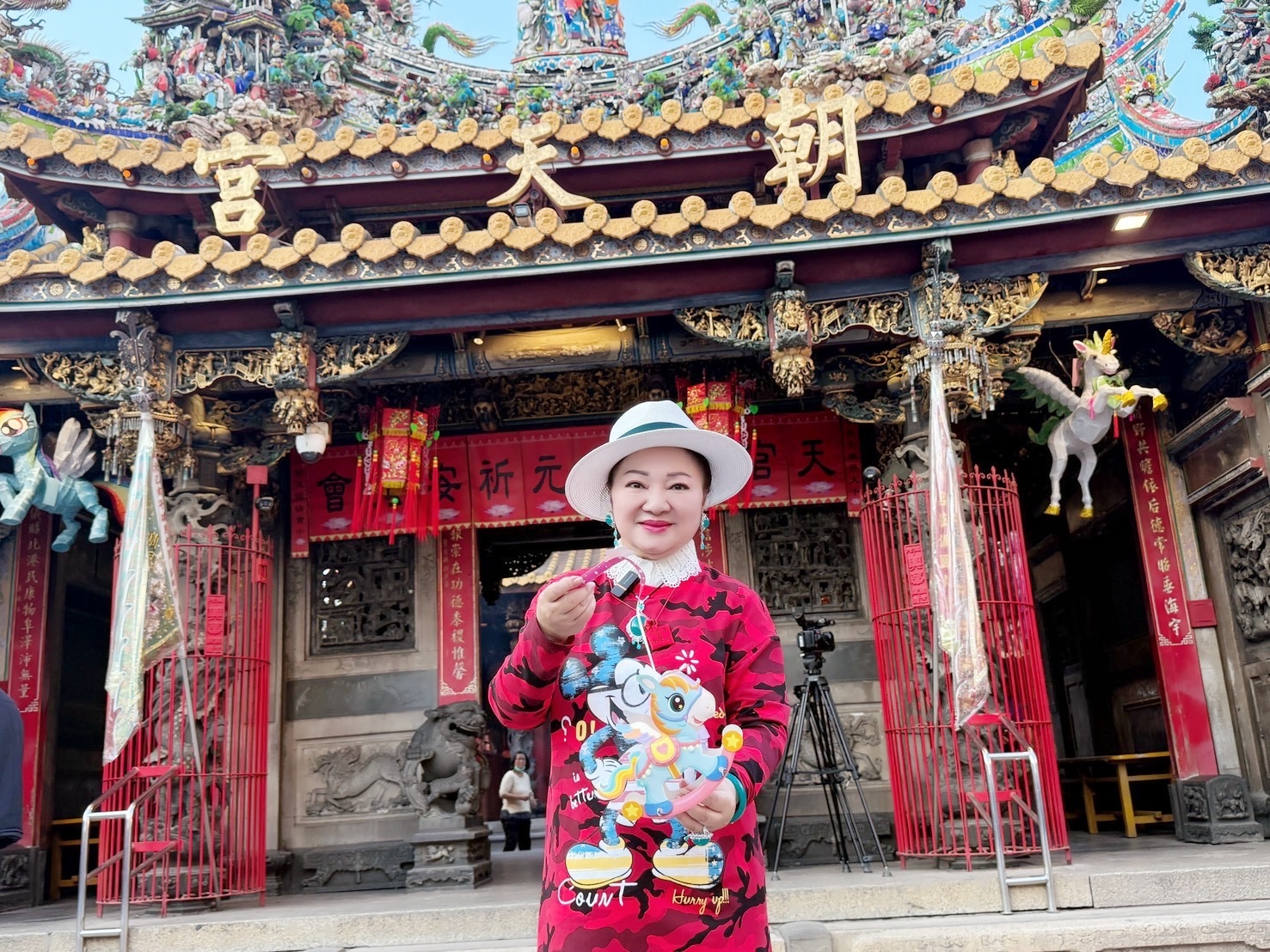 白冰冰感謝媽祖保佑。（圖／長興影視提供）