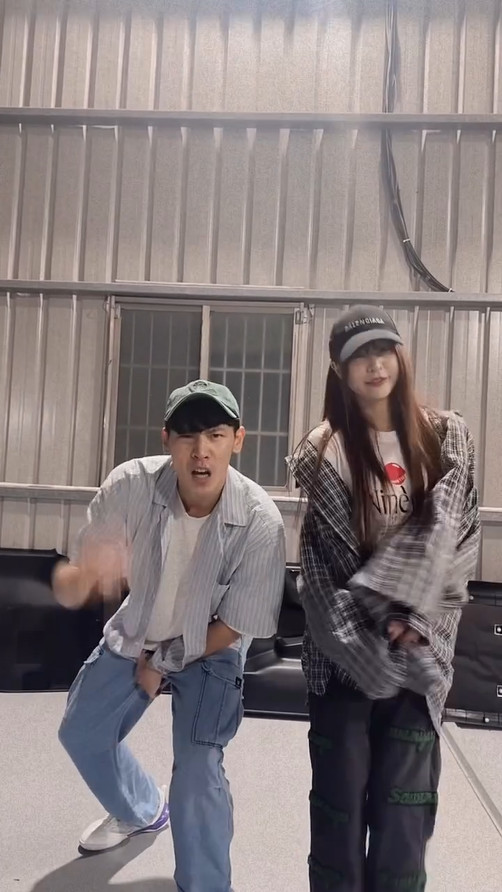 孟潔和馮晨軒去年被拍到私下約會。（圖／翻攝自孟潔IG）