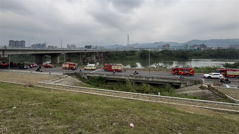 板橋發生女子墜河意外，是現役空軍軍官。（圖／翻攝畫面）
