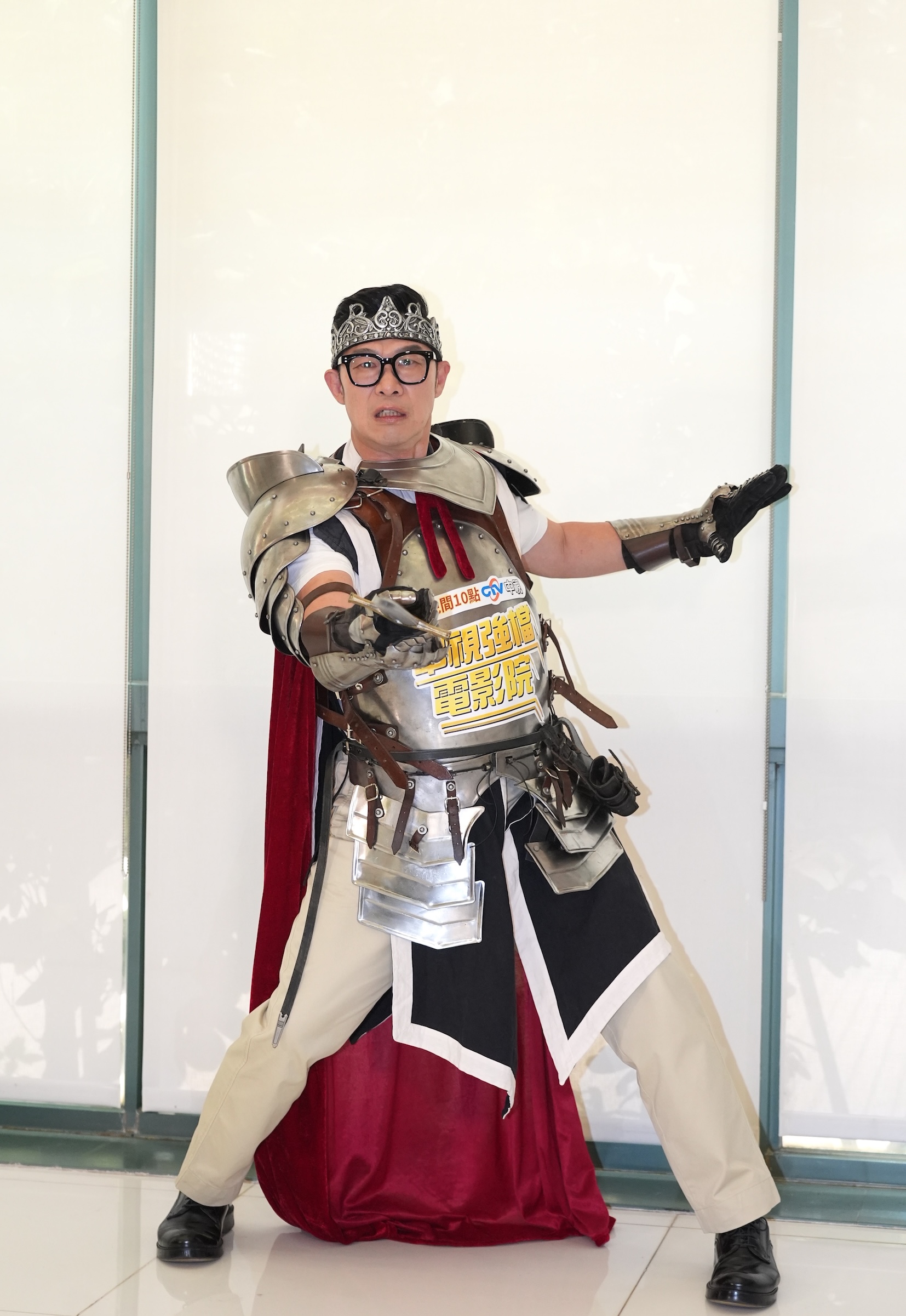 馬力歐穿重裝盔甲圓「主角夢」，感念許效舜、邰智源提攜 自認長相非主流「AI 授權沒人要」。（圖／記者陳明中攝）