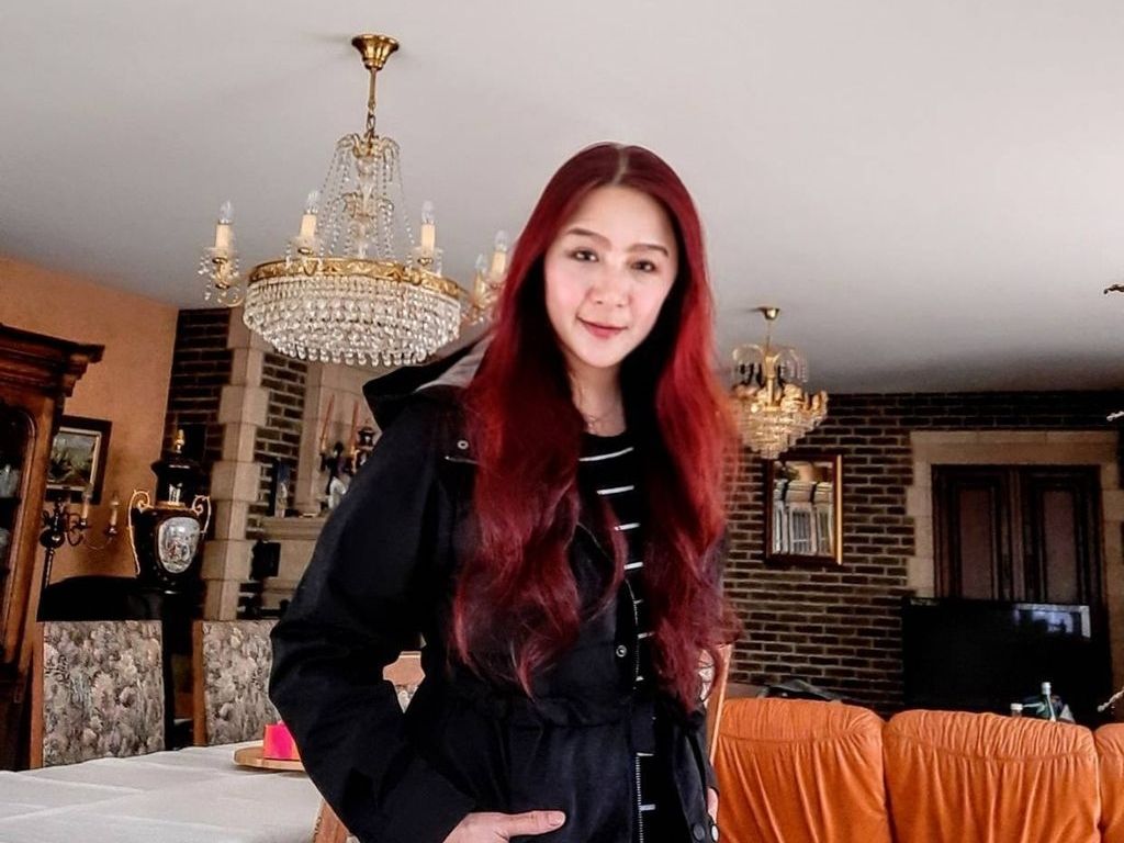 寫真女星林鳳英的老公去世，導致她被當成嫌疑人偵辦。（圖／萬鴻Tiffany提供）