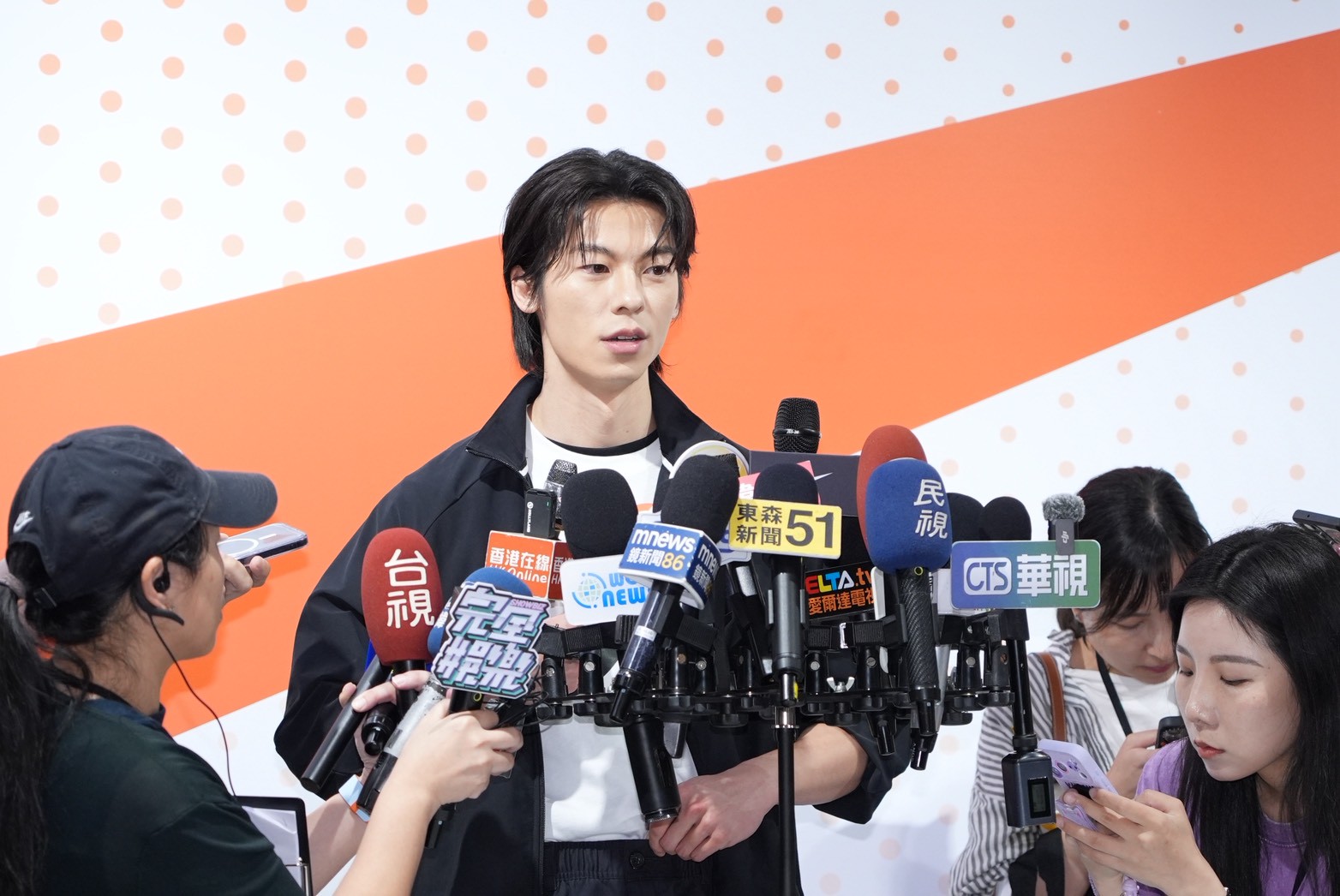 許光漢回應跟TWICE 子瑜緋聞，直白表示都是網路謠言。（圖／記者許方正攝）