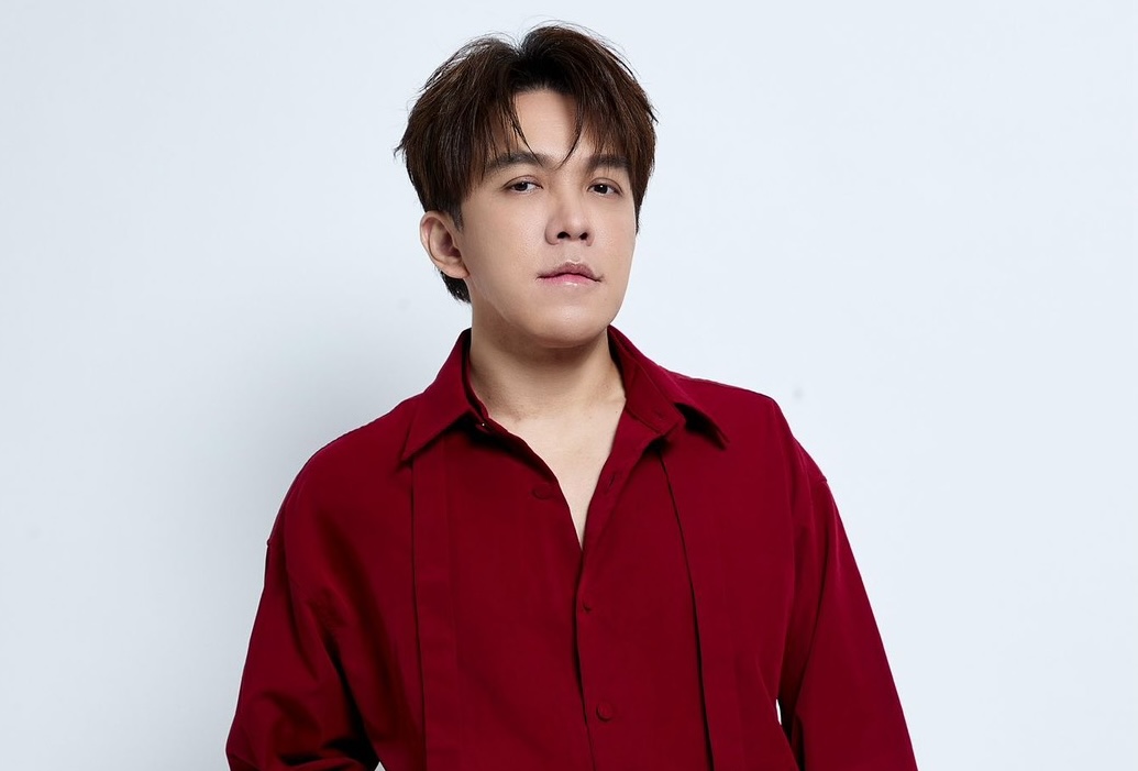 許志豪宣布個人首場專場演出《許志豪 2026 拜託你來演唱會》將於 Legacy Taipei 登場。（圖／寬宏藝術提供）