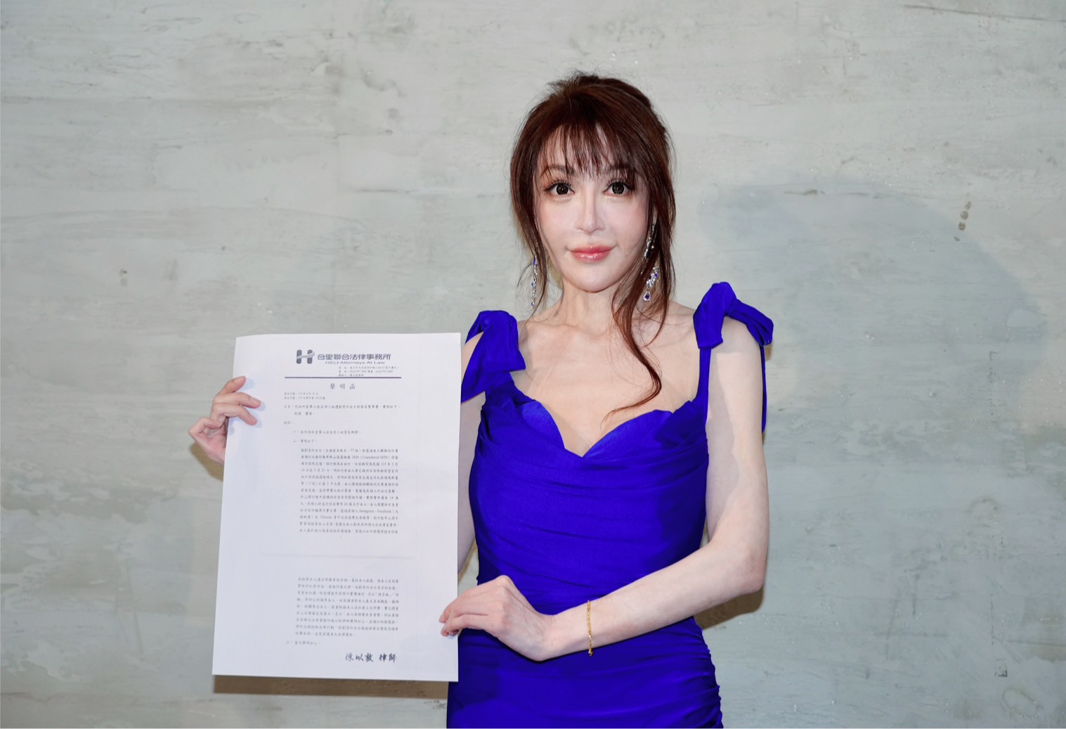 徐至琦發出聲明。（圖／記者陳明中攝）