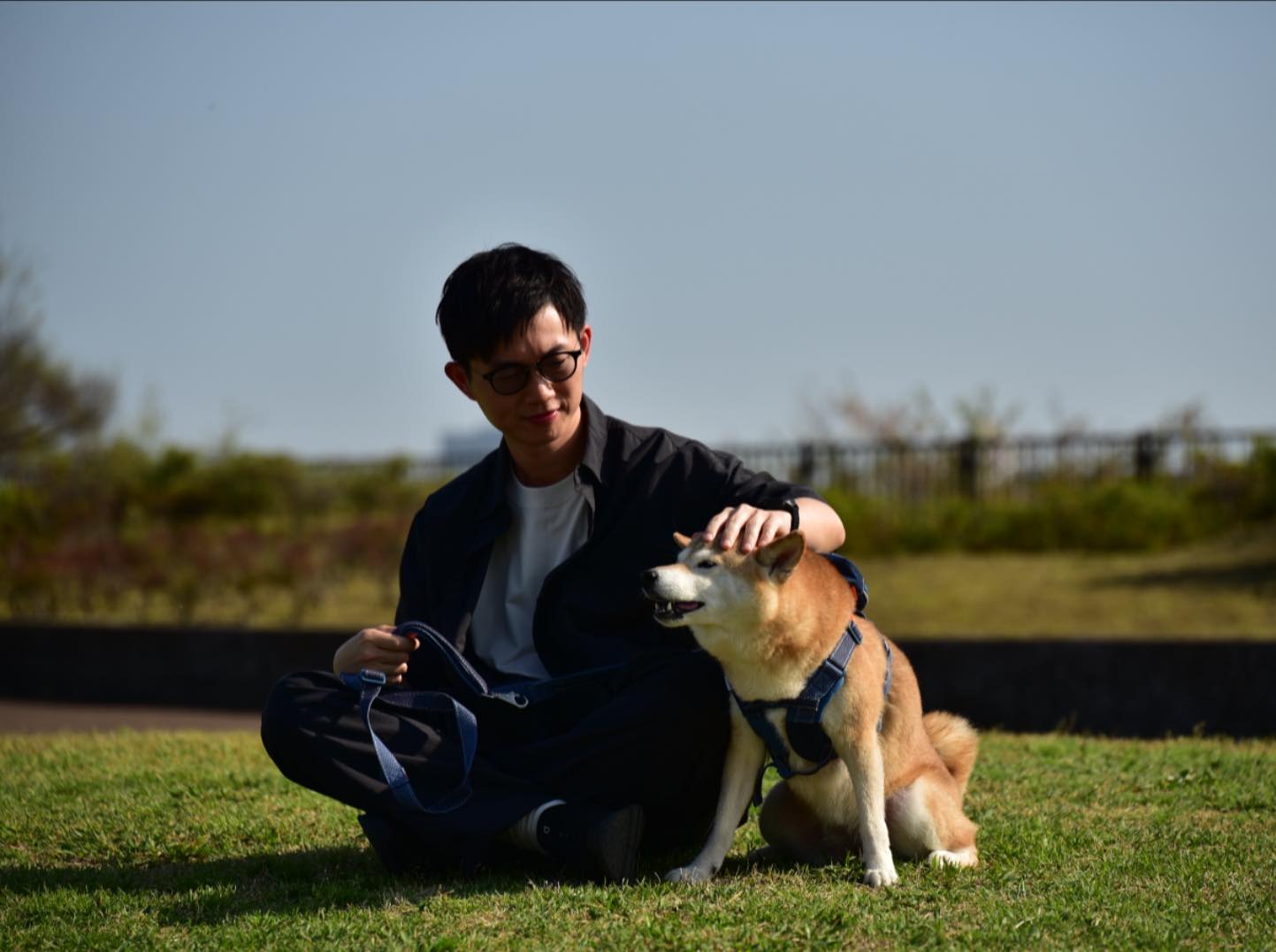 網紅視網膜帶柚子旅居日本，剛好碰到大地震。（圖／翻攝自視網膜 Retina﻿臉書）