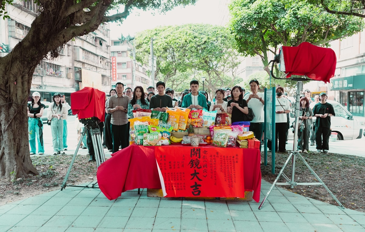 心理驚悚電影《洞穴》由劉邦耀自編自導，該片進行開鏡儀式。（圖／華納兄弟提供）
