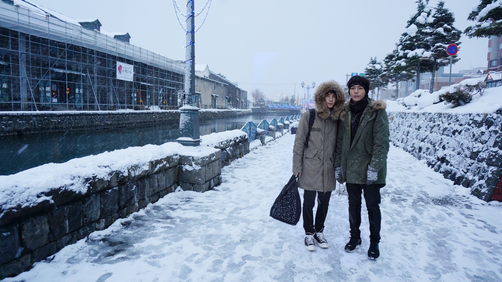 炎亞綸新歌〈退化的淚腺〉MV上架 對戲AI男主角，自曝不愛完美臉。（圖／晴空鳥提供）