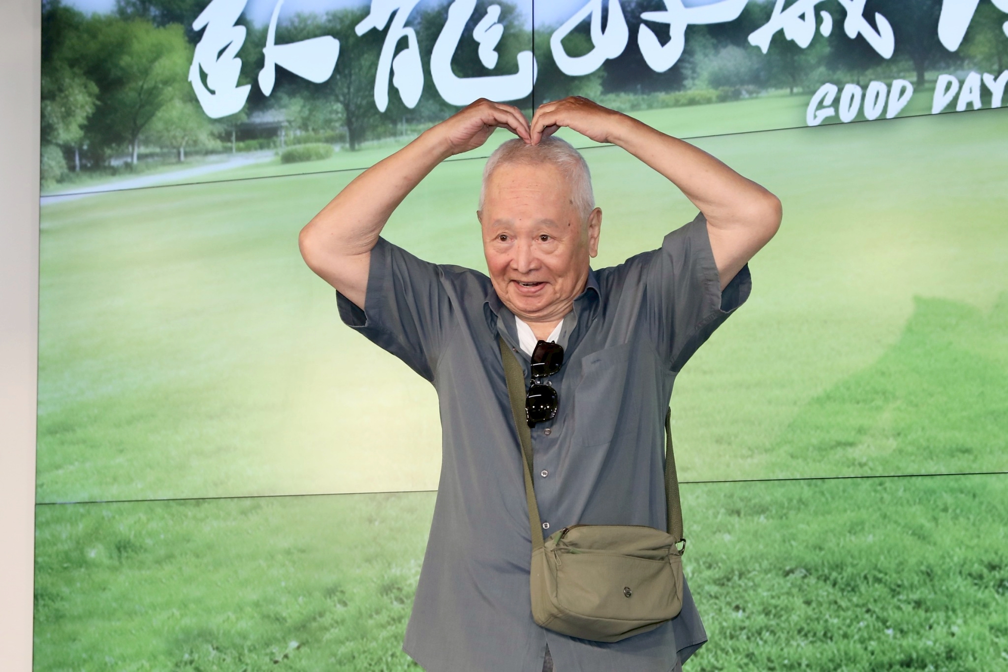 上官鳴出席大愛劇《臥龍好歲月》首映記者會。（圖／記者許方正攝）