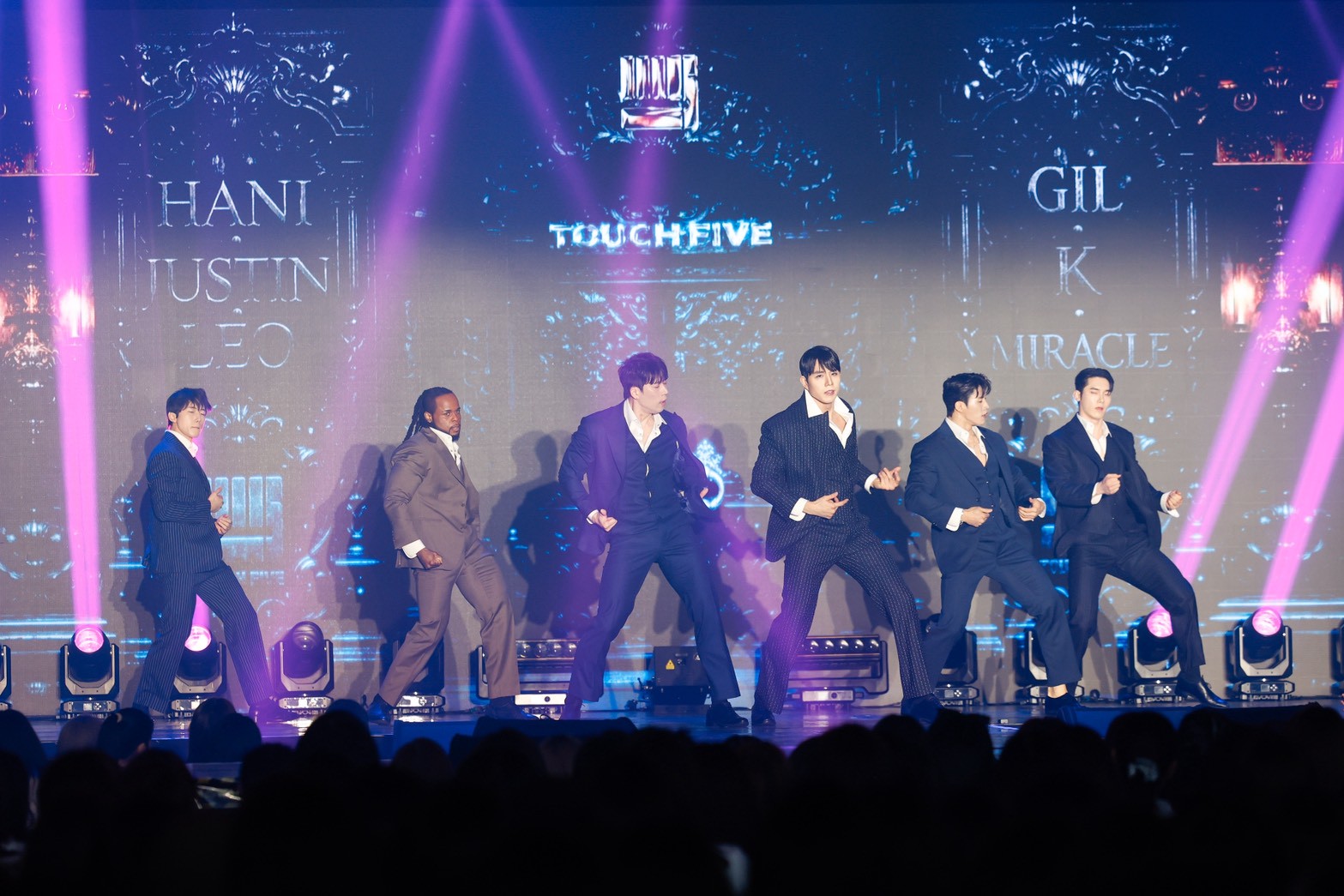 韓國《TOUCH FIVE》猛男秀登台。（圖／攝影組）