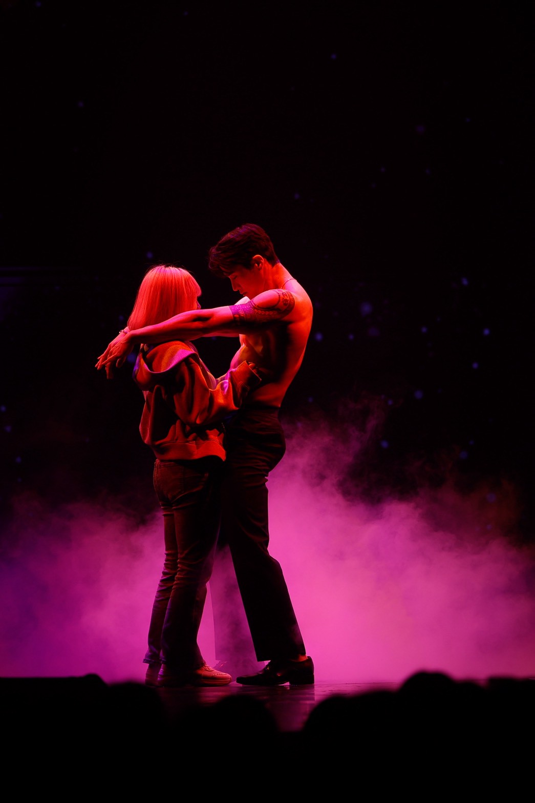 韓國《TOUCH FIVE》猛男秀火辣尺度讓粉絲臉紅心跳。（圖／攝影組）