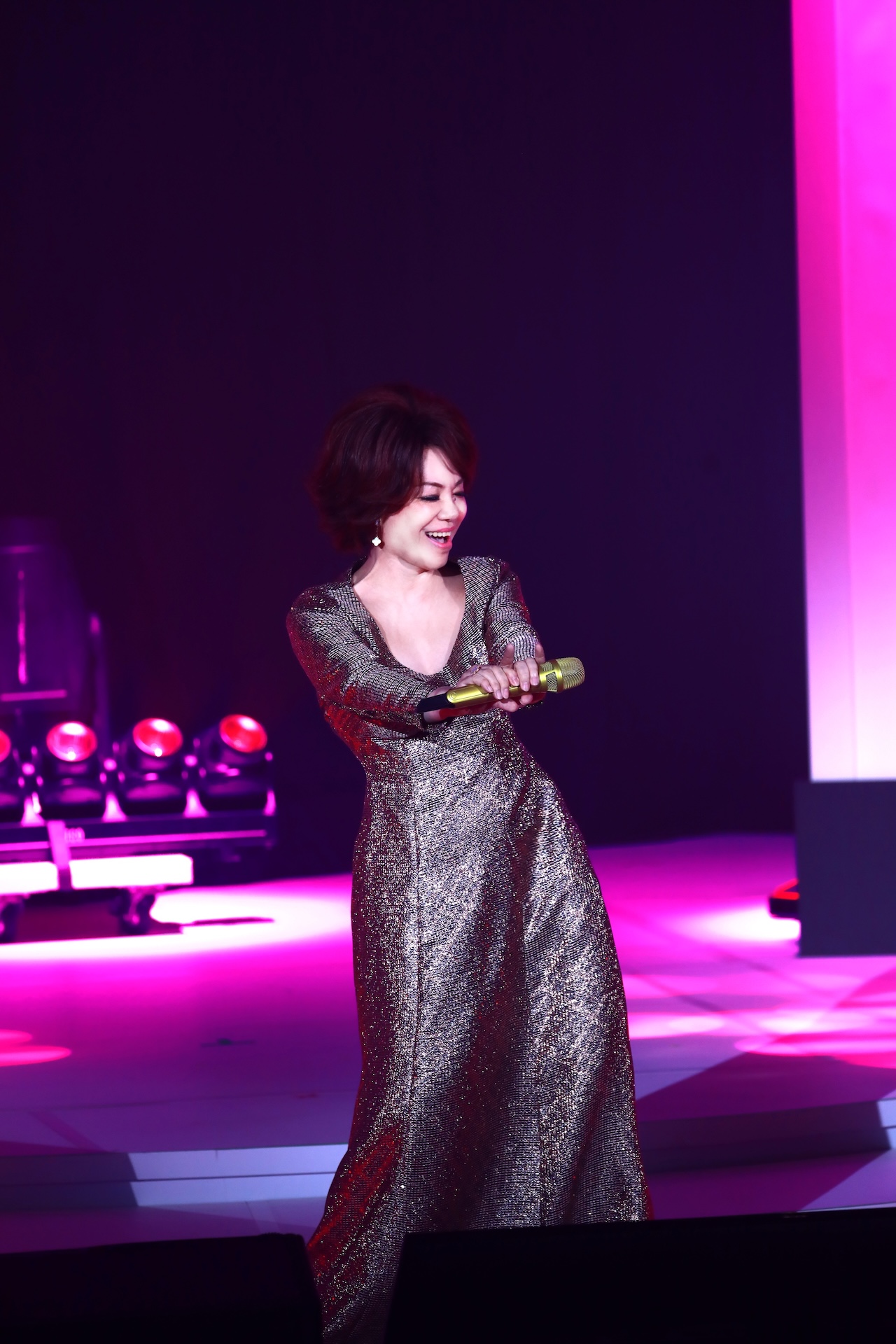 蔡琴在台上偶會展現活潑一面。（圖／宜辰整合行銷提供）