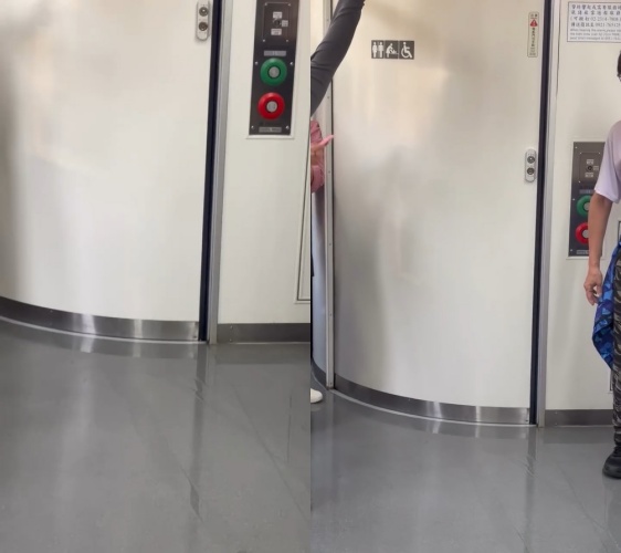 台鐵今天上午一列由北湖開往瑞芳的1136次區間車，發生車廂淹水。（圖／翻攝自23_lyxnnn Threads）