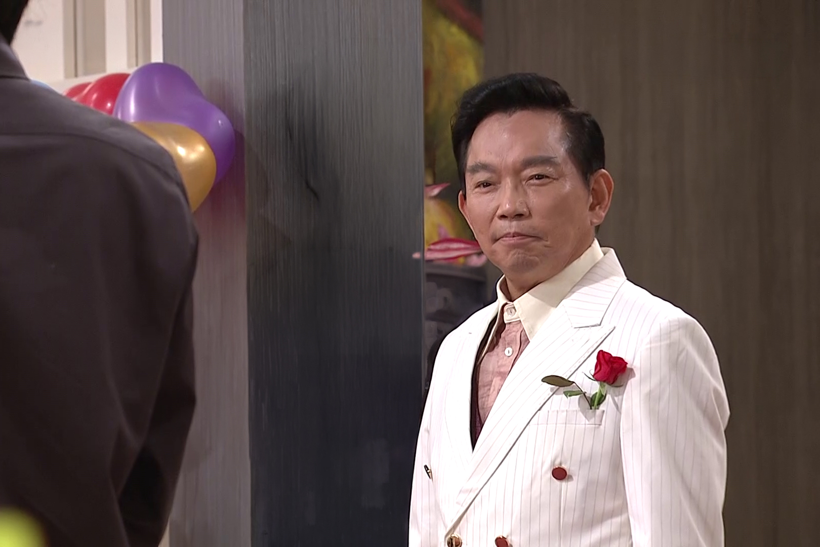 元六加入《寶島西米樂》劇組，飾演集團大老闆。（圖／台視提供）