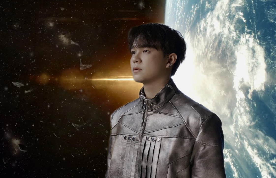 黃俊榮再推粵語版〈太陽與地球〉詮釋不同味道。（圖／索尼音樂提供）