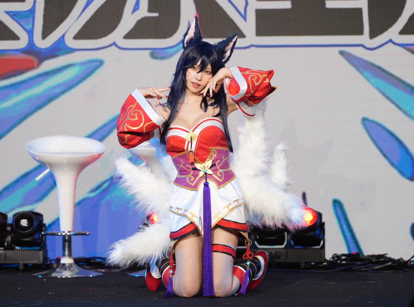 Enako表示阿籬裝扮最重要的就是尾巴。（圖／記者陳明中攝）