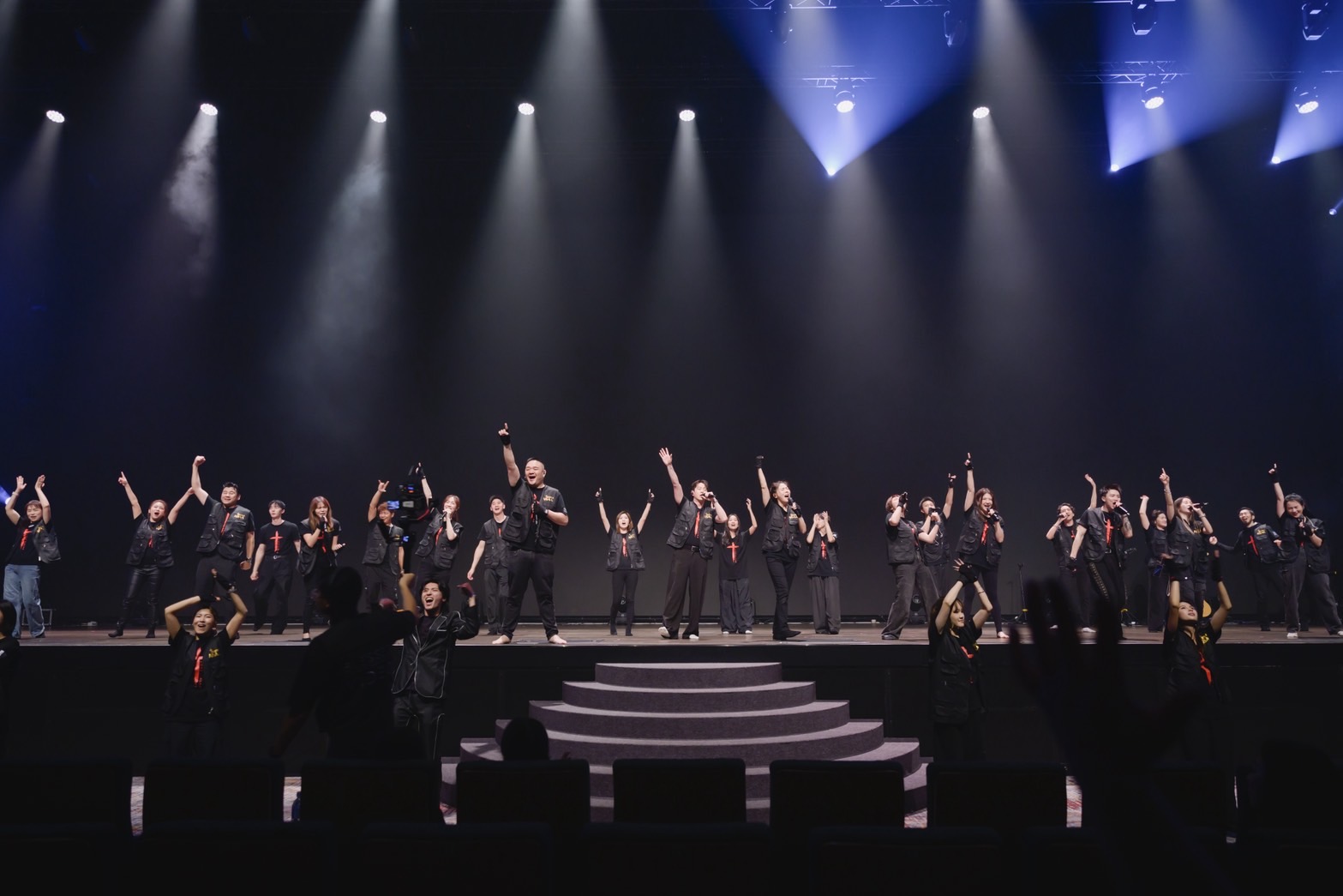 台灣藝人齊心協力演出音樂會。(圖/藝起發光X蒙福教會提供)