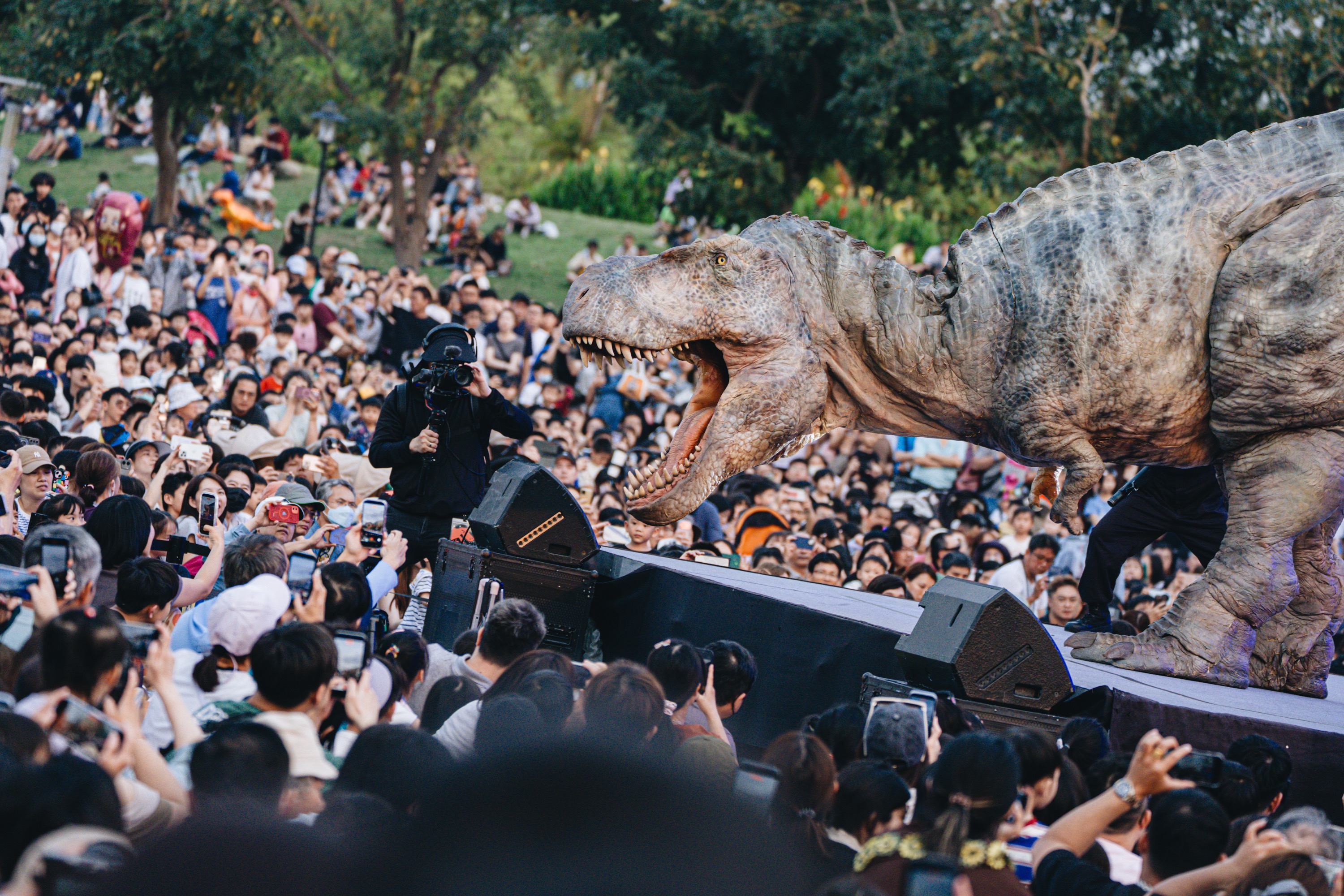 2026高雄兒童節系列活動「恐龍酷樂園」昨天在衛武營國家藝術文化中心落幕。（圖／高雄市政府教育局提供）