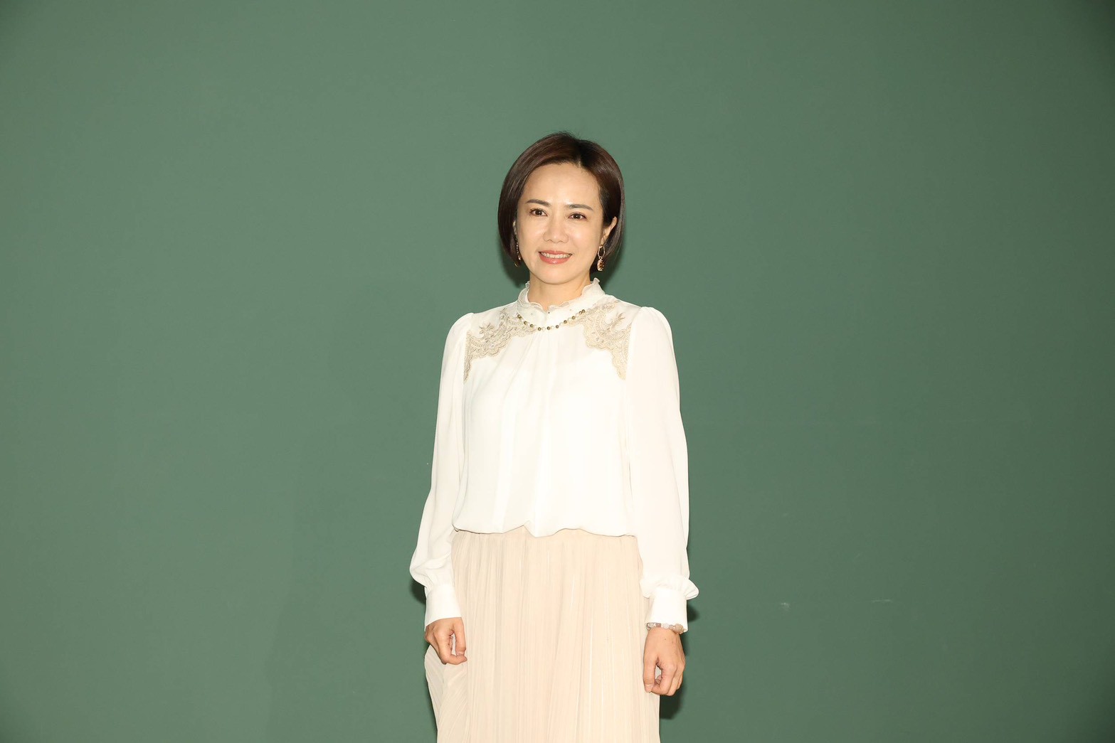 陳仙梅出席《臥龍好歲月》記者會,透露過去曾因戲約不穩患憂鬱症。(圖/攝影組)