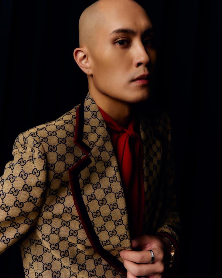 黃宣很有特色又會唱。(圖/翻攝黃宣臉書)