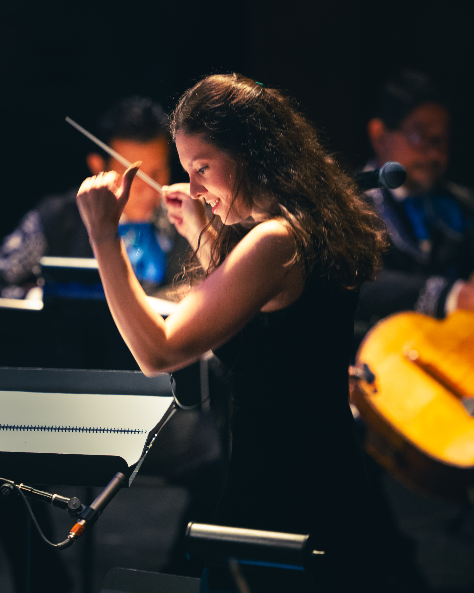 新生代指揮家艾辛艾丁戈茲將擔任《LA LA LAND IN CONCERT》樂來越愛你 電影交響音樂會指揮。（圖／東穹音樂提供）