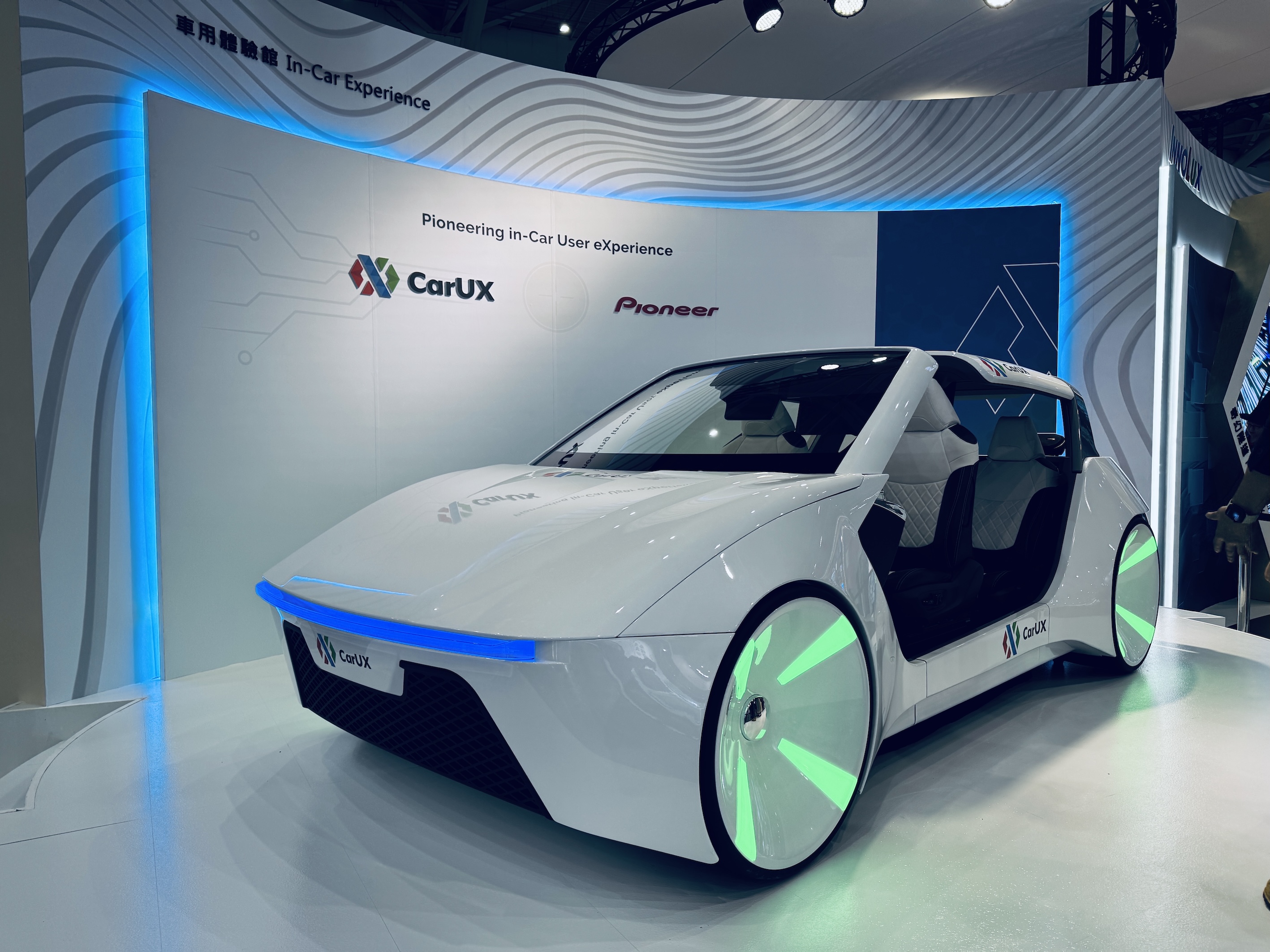 在車載智慧座艙的應用，是群創提升產品價值的重要方向之一。