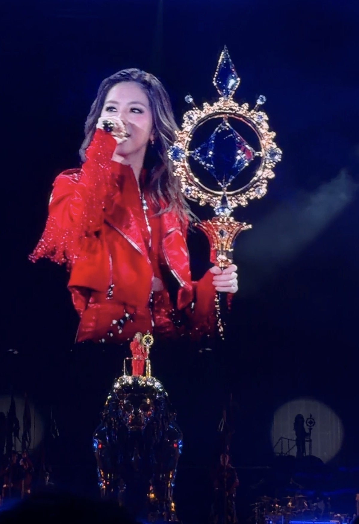 鄧紫棋大巨蛋首場開唱，達成巨型獅子震撼現身。（圖／讀者提供）