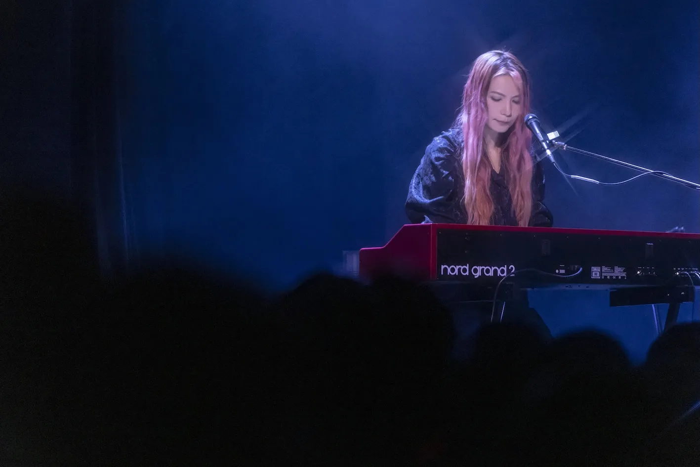 Tizzy Bac惠婷為演出添購全新電鋼琴。(圖/相信音樂提供)
