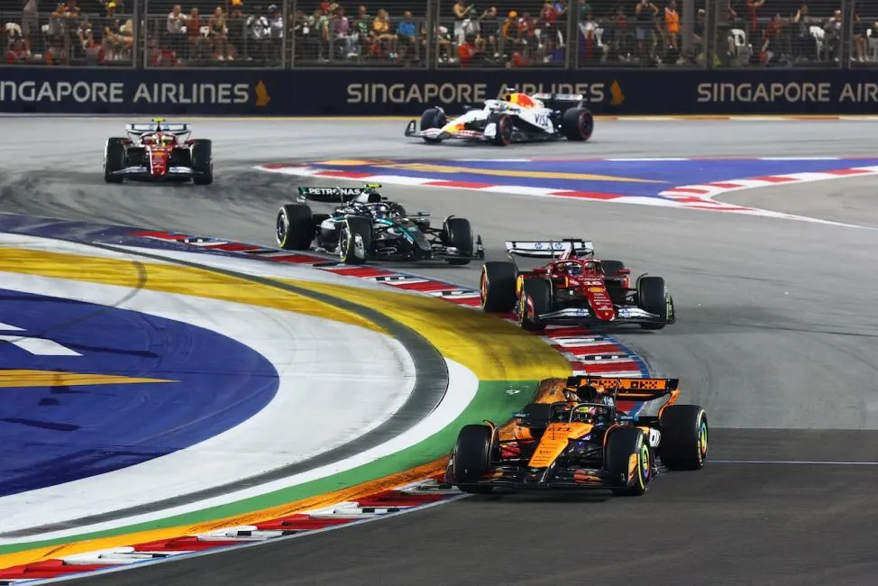 F1新加坡賽事門票、機票與住宿包套。(圖/KKday提供)