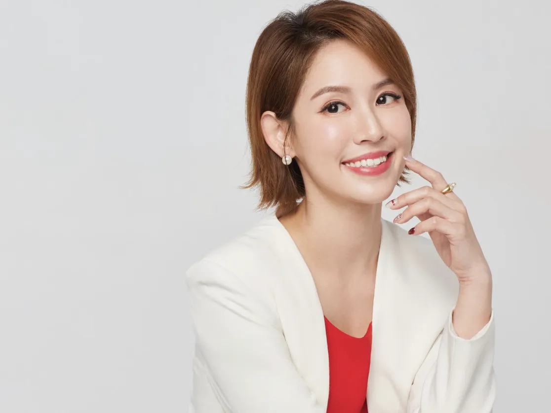 三立美女主播曾鈴媛驚傳離婚。（圖／翻攝FaceBook）