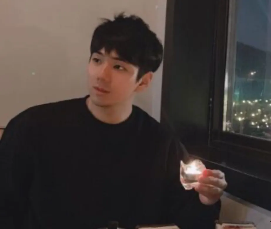 Jisoo哥哥金政勳。(圖/翻攝Instagram)
