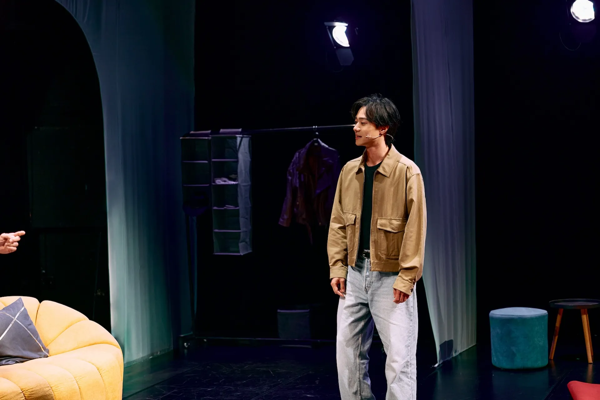 施柏宇在舞台劇即興演出。(圖/施柏宇工作室提供)