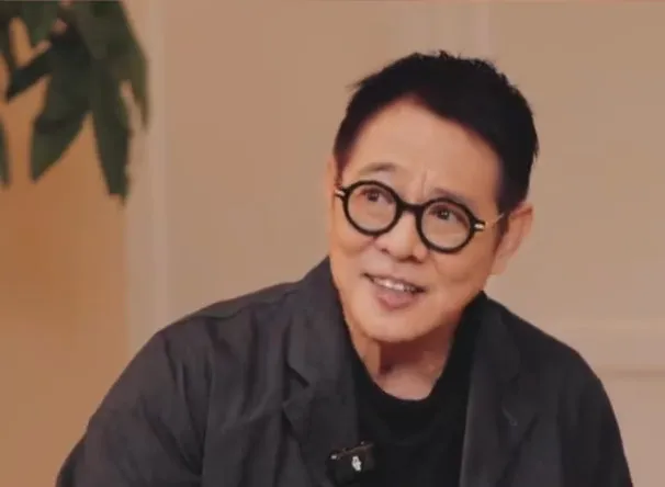 李連杰罕見嚴肅發聲,澄清換心臟及打幹細胞謠言。(圖/翻攝自微博)