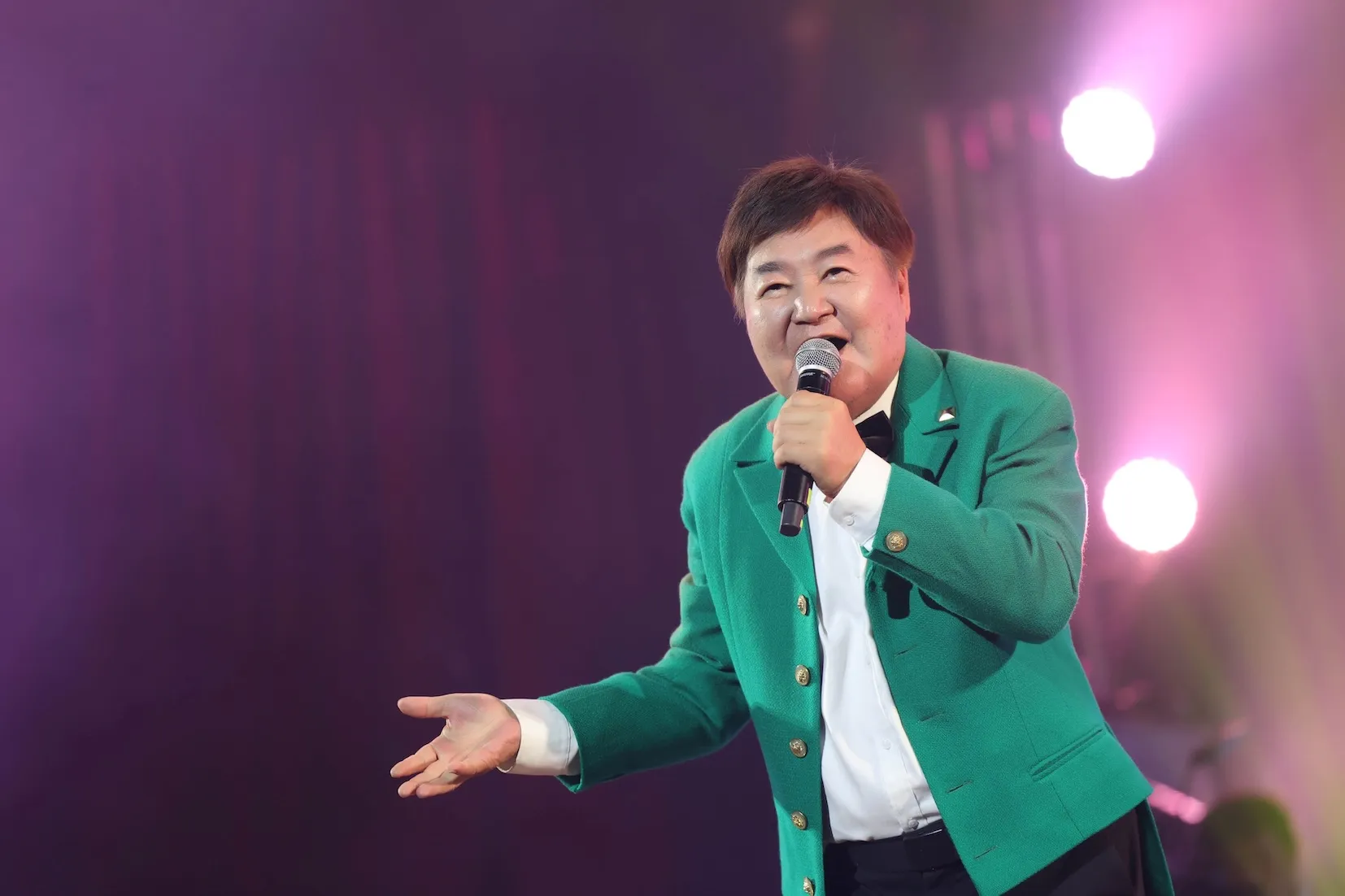 方駿劍湖山耐斯歌廳秀開心回歸演出。（圖／劍湖山世界提供）
