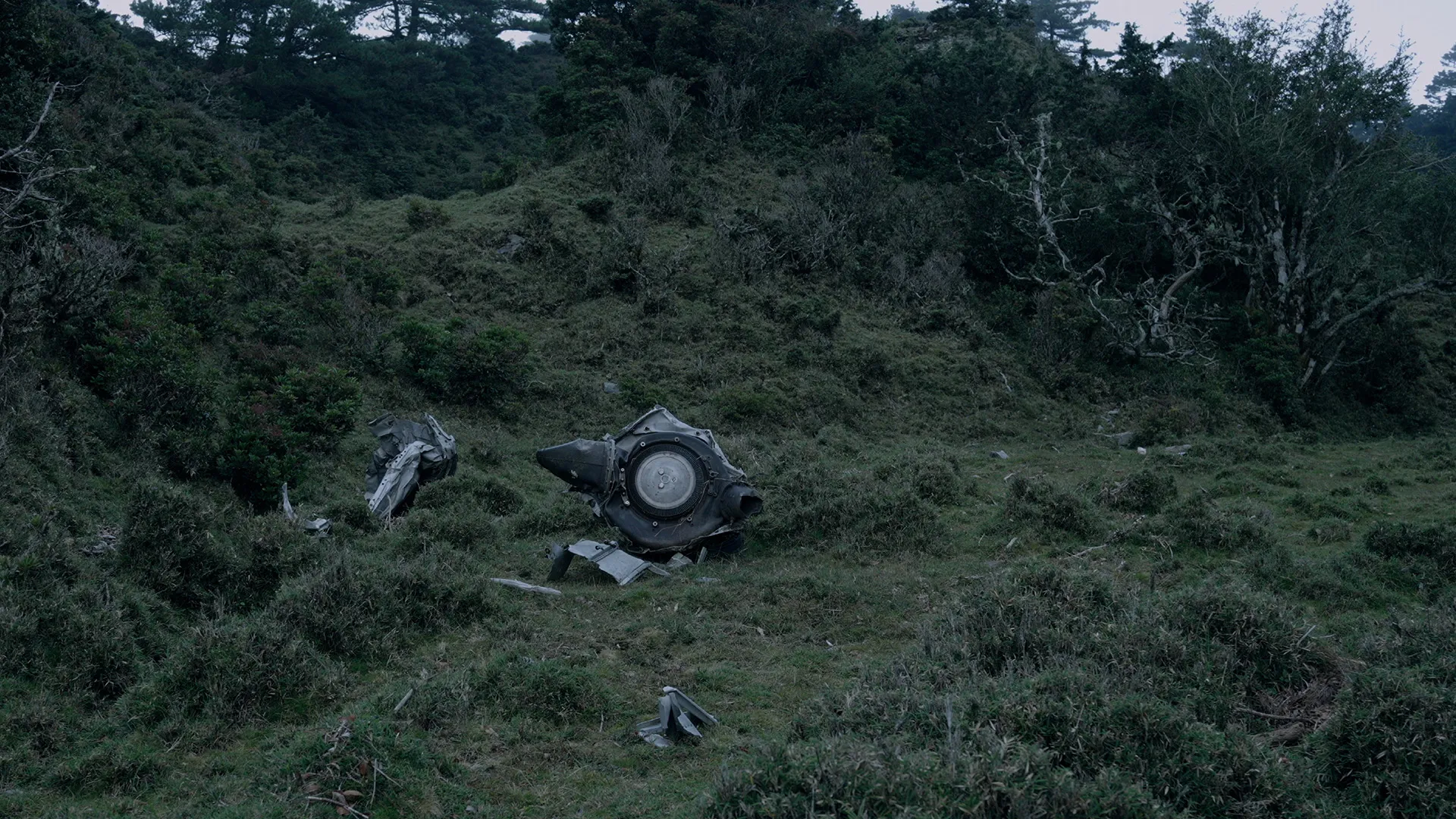 紀錄片《山的時間》由導演廖敬堯以觀察式手法深入高山荒野，捕捉人類在山林留下的文明殘骸。（圖／台北電影節提供）