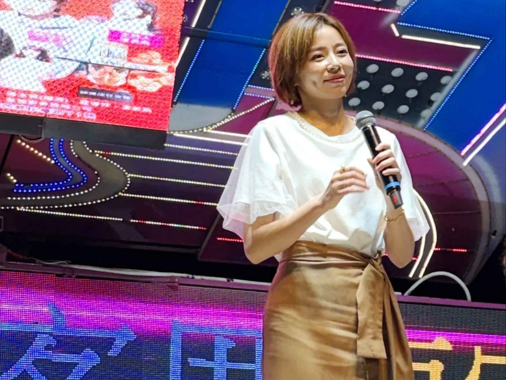 王瞳近期不時會接廟會活動。（圖／翻攝王瞳臉書）