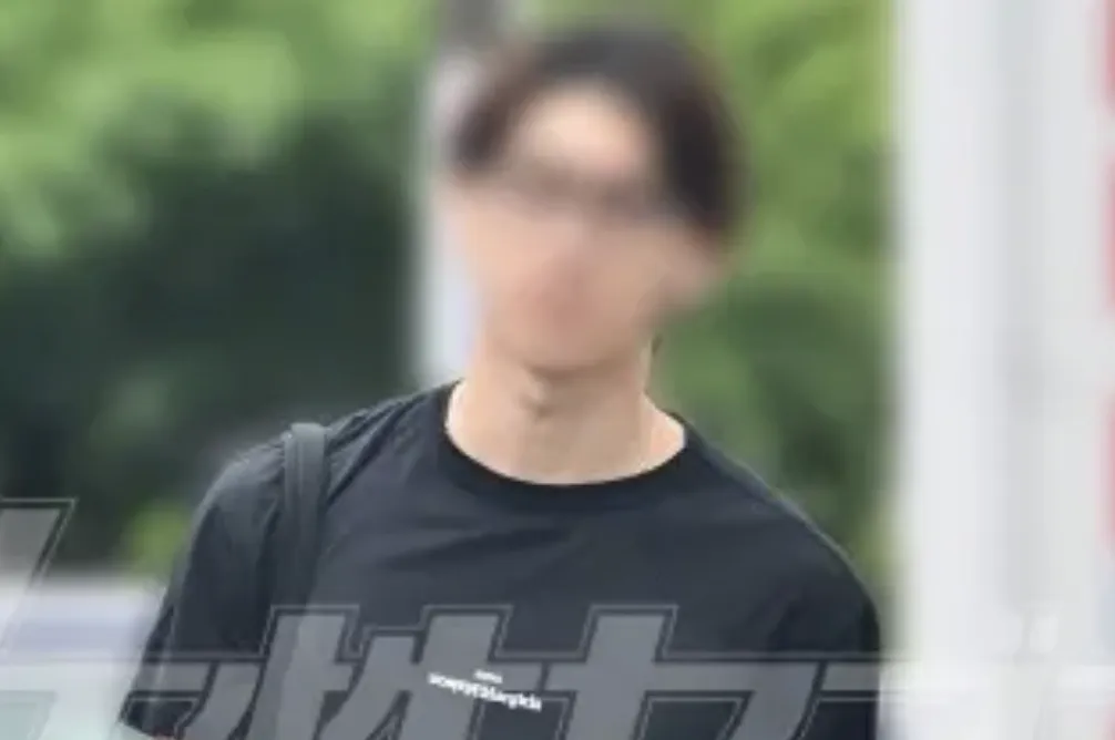 廣末涼子22歲兒子返日陪媽媽。（圖／翻攝Instagram）