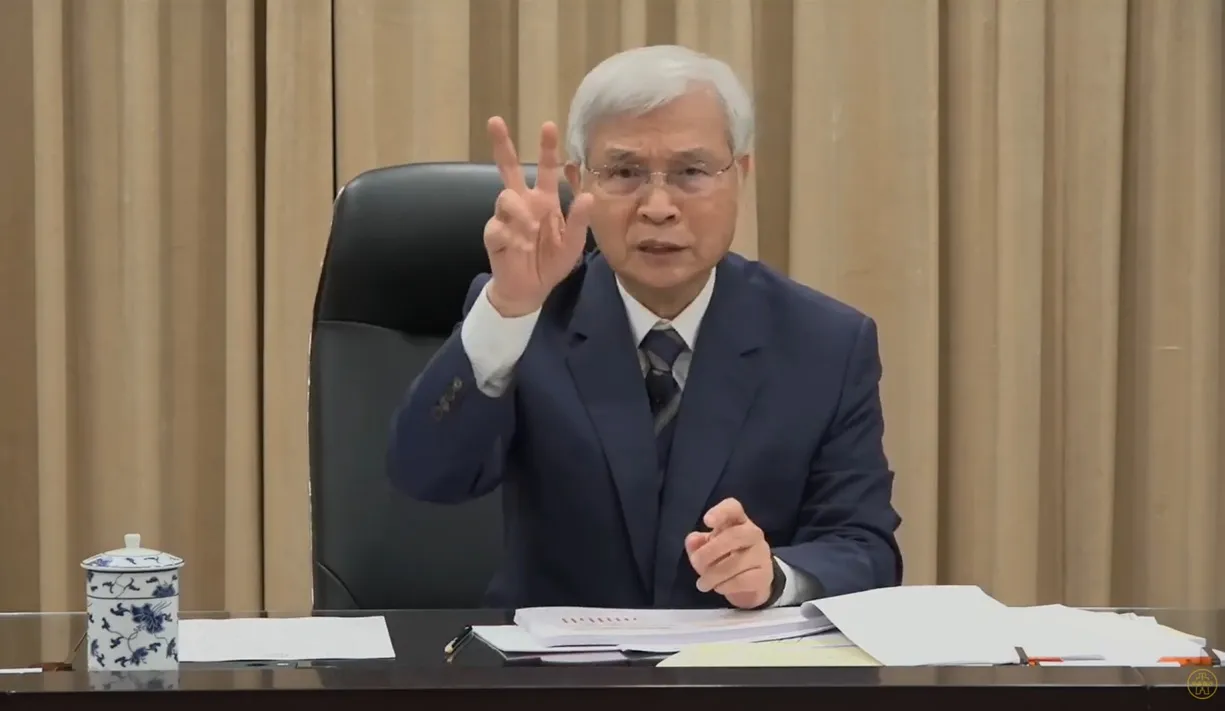 楊金龍「一句話」發威,多檔營建股攻漲停。(圖/翻攝央行直播)