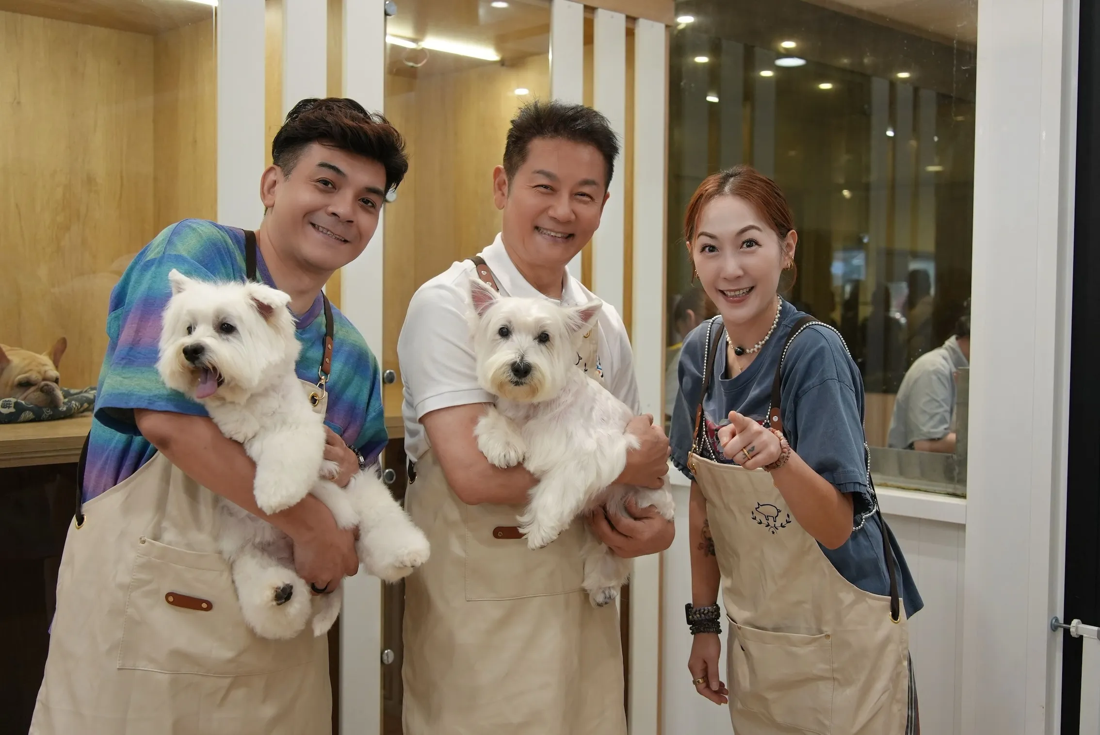 《今天誰帶路》首集邀請史丹利與 GIGI 友情助陣，乃哥坦言狗跟小孩在演藝圈最難駕馭，期盼帶給觀眾最療癒的毛孩互動與正確養育觀念。（圖／東森超視提供）
