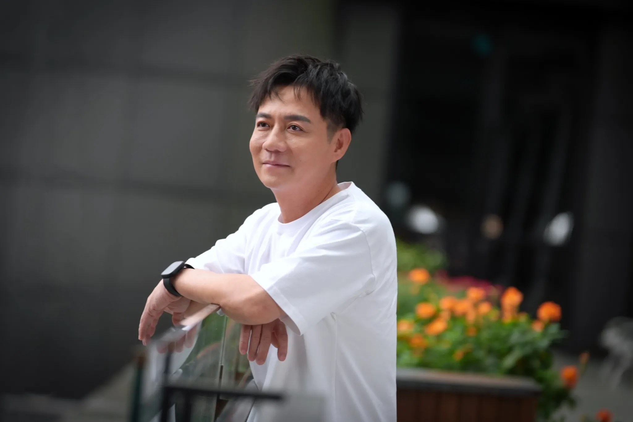 陳隨意受訪時首度揭露過去長達五、六年的酗酒黑歷史，曾因酒精成癮引發急性胰臟炎、一年內發作高達12次，在醫生嚴厲警告下才痛定思痛、成功戒酒。（圖／記者陳明中攝）