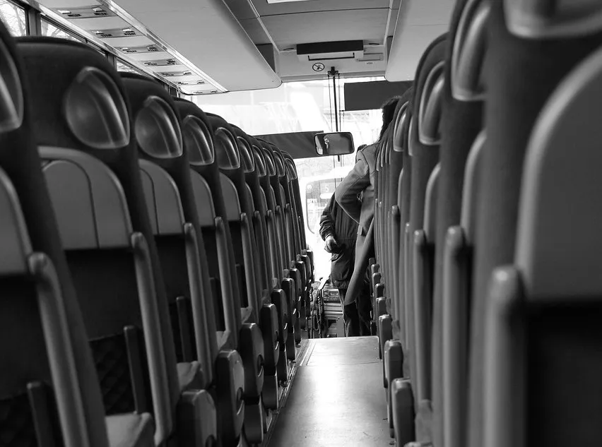中部一名校車司機驚傳性侵多名女學生。(示意圖/翻攝自pixabay)