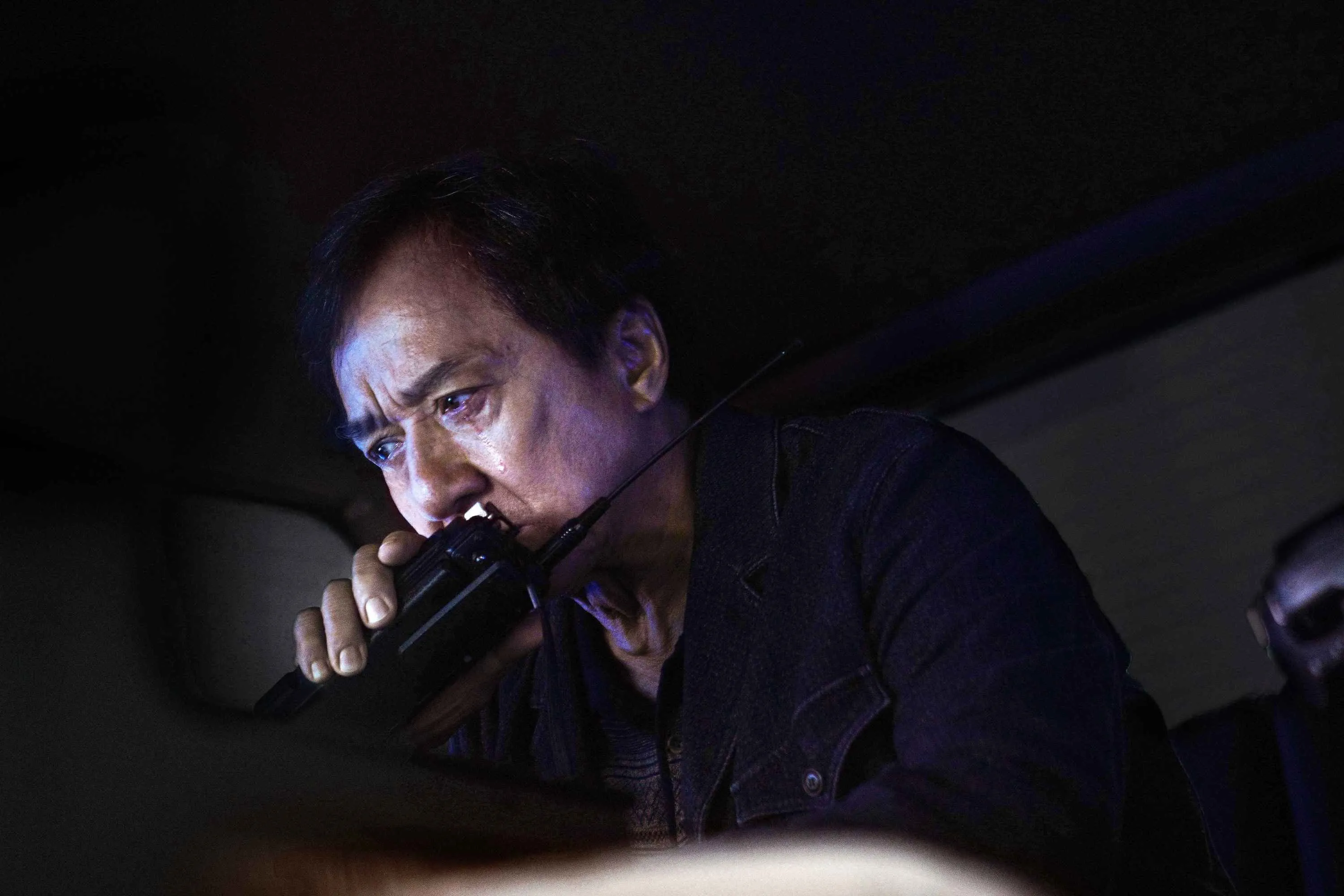成龍在《捕風追影》刻意降低誇張動作場面。(圖/Hami Video提供)