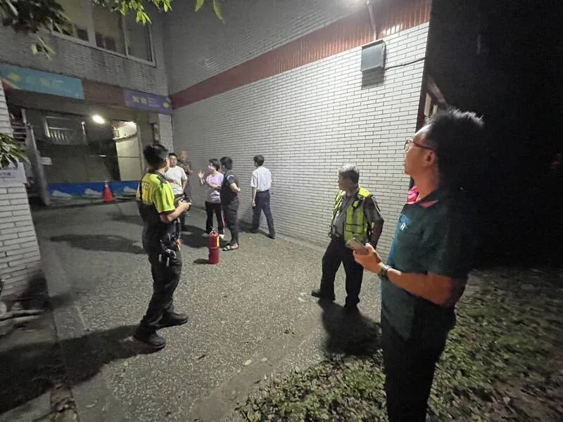 清華大學的學生宿舍2度傳出火警。（圖／消防局提供）