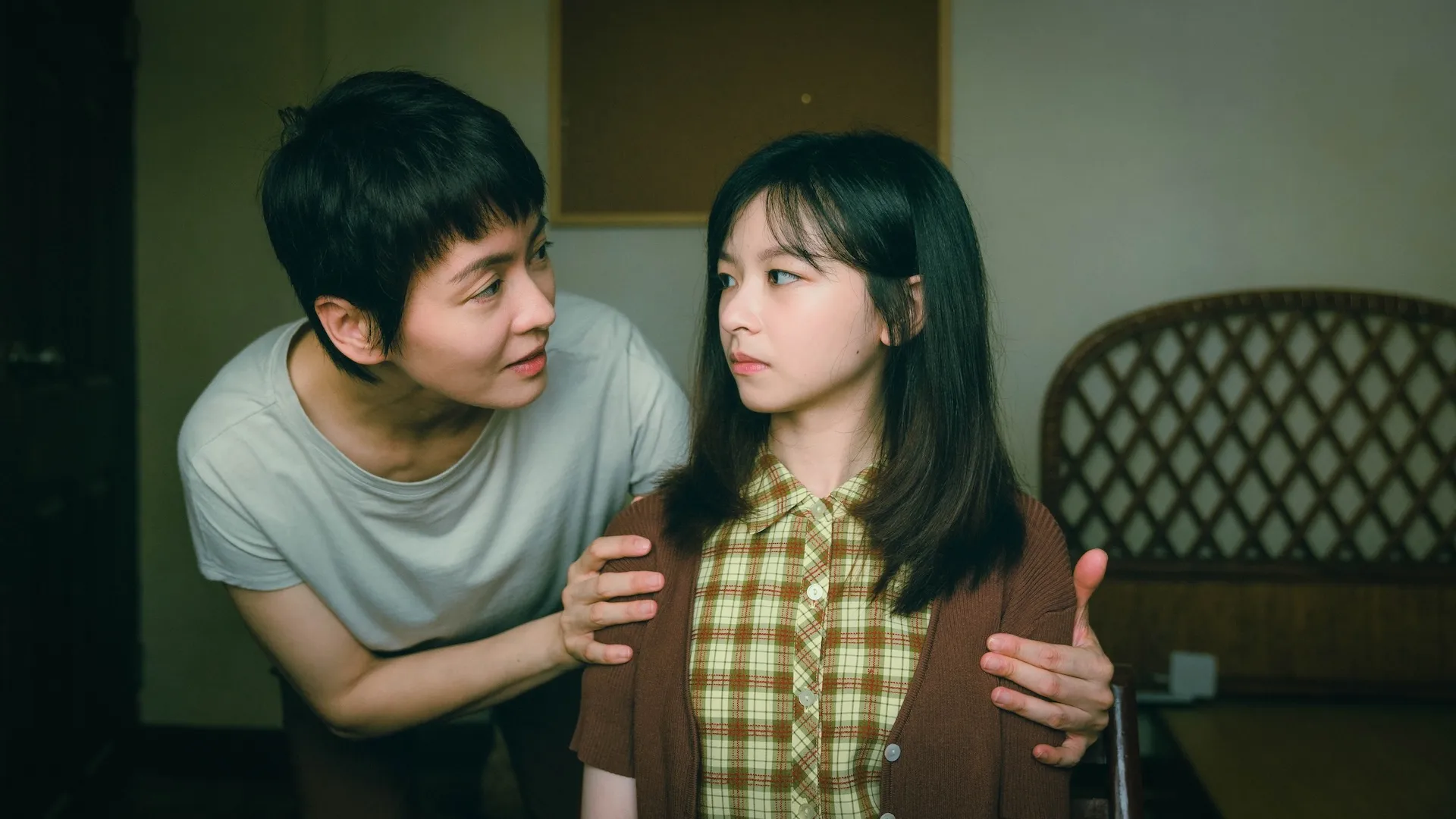 梁詠琪(左)與陳姸霏飾演相愛相殺的母女。(圖/奇蹟映畫所提供)