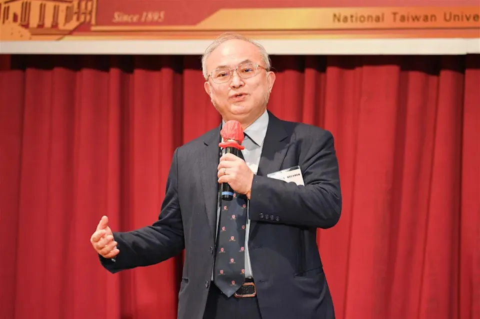 台大醫學院院長吳明賢被發現疑似心肌梗塞,正在搶救中。(圖/台大醫院提供)