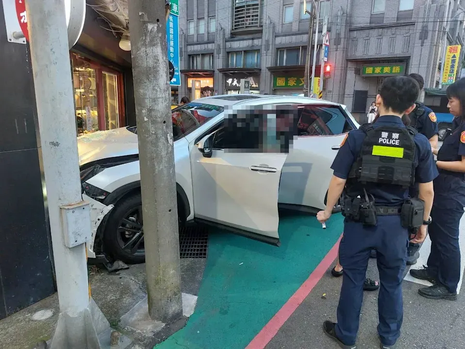 林女車上載有3歲女兒。（圖／警方提供）
