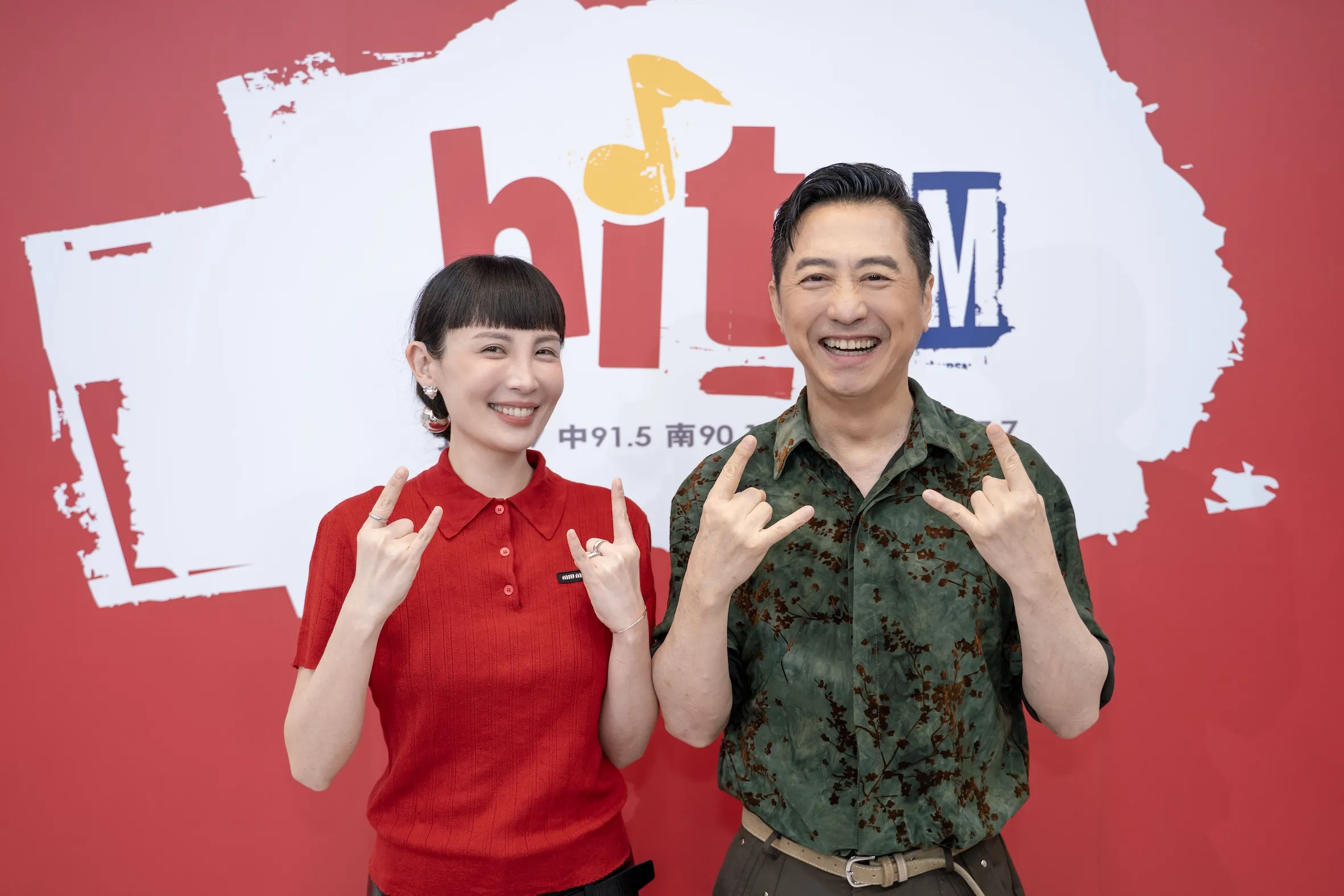 庾澄慶與主持人魏如萱暢談即將於10月開跑的出道40周年巡迴演唱會計畫。（圖／Hit Fm提供）
