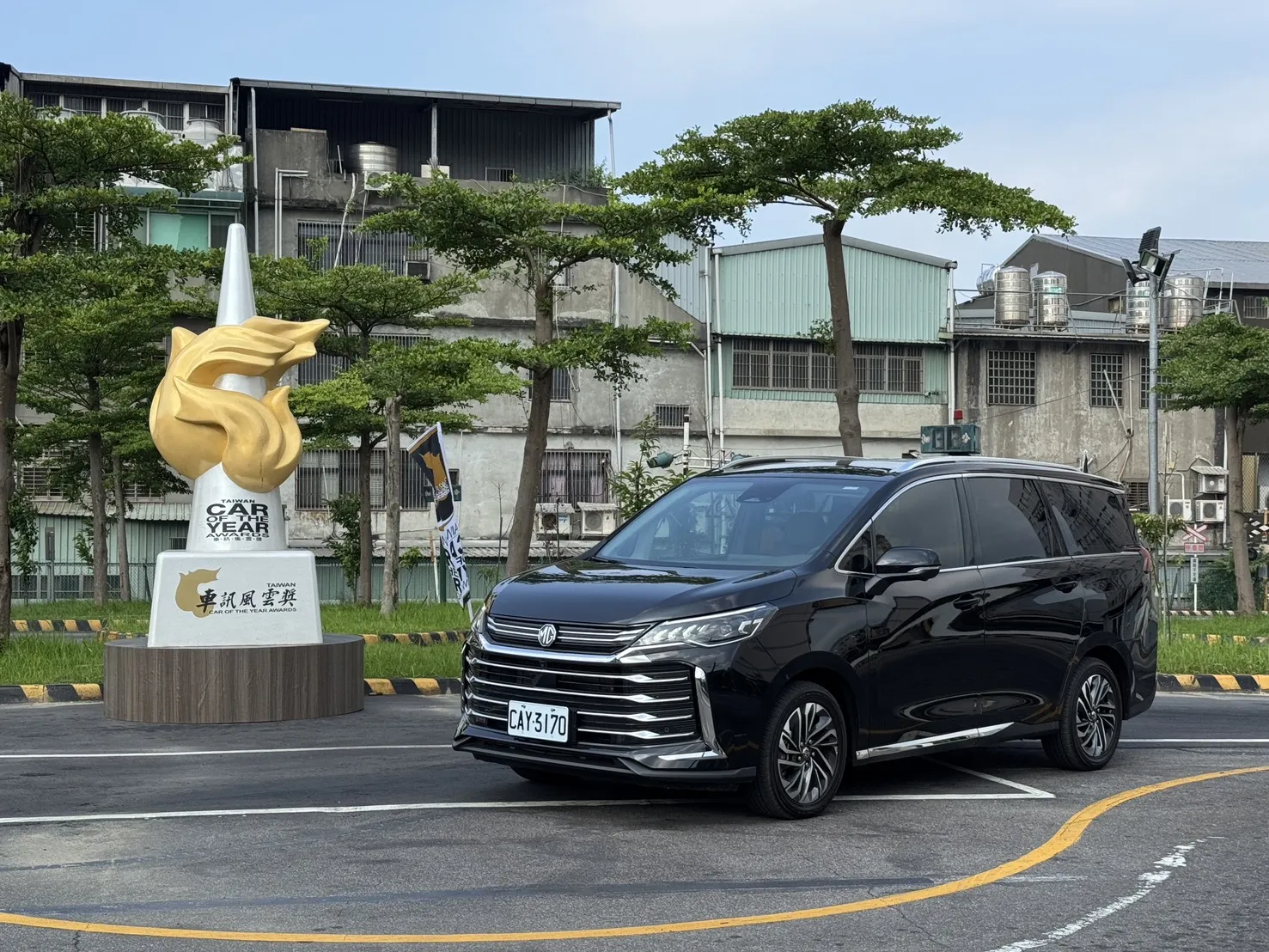 MG G50 PLUS憑藉超規滿配的產品實力，榮獲2026車訊風雲獎「最佳國產中大型MPV」。（圖／MG提供）
