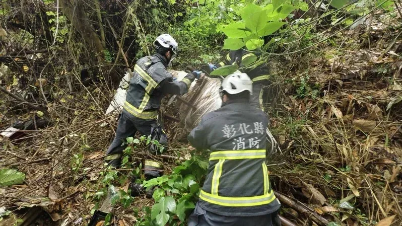 彰化一處荔枝園發現女屍。(圖/消防局提供)