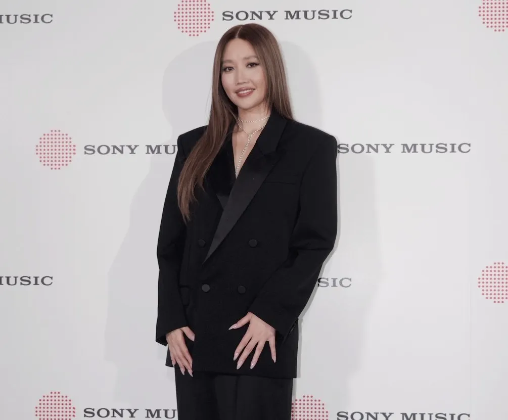 金曲歌后A-Lin不僅順利完成第37屆金曲獎主持任務，更以作品〈幸福在歌唱〉獲得年度歌曲獎肯定，並於典禮後開心出席慶功宴。（圖／記者陳明中攝）