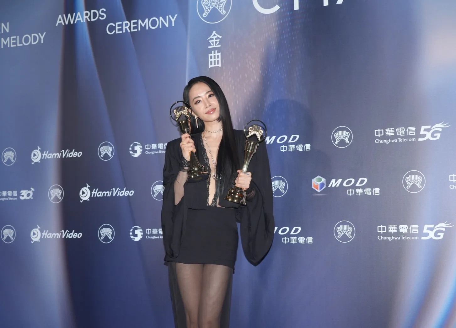 蔡依林榮獲最佳華語女歌手獎，上台領獎時感性分享專輯創作的心路歷程，並由衷感謝歌迷一路以來的支持。（圖／記者陳明中攝）